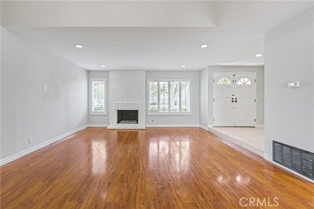 32 Goldenbush, Irvine, CA 92604