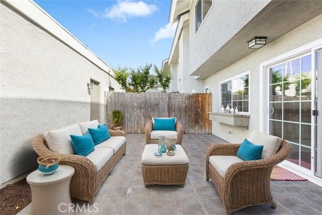 32 Goldenbush, Irvine, CA 92604