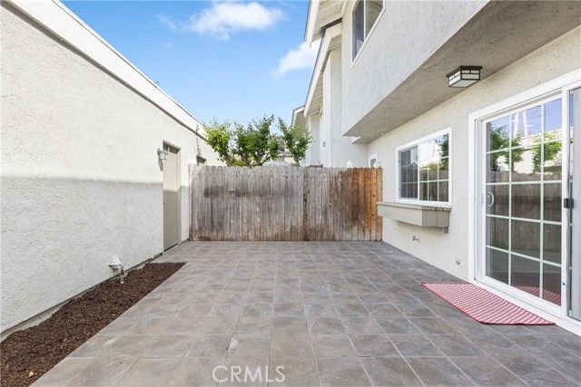 32 Goldenbush, Irvine, CA 92604