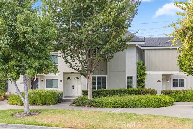 32 Goldenbush, Irvine, CA 92604