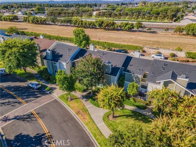 32 Goldenbush, Irvine, CA 92604