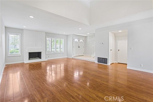 32 Goldenbush, Irvine, CA 92604