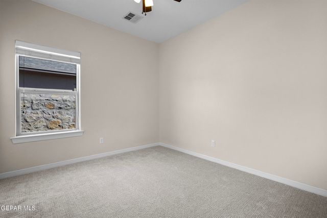 7113 N SKIES, El Paso, TX 79934