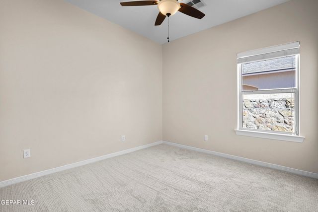 7113 N SKIES, El Paso, TX 79934