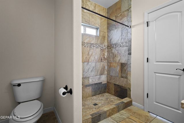 7113 N SKIES, El Paso, TX 79934