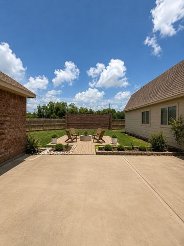 3215 Patagonia Street, League City, TX 77573