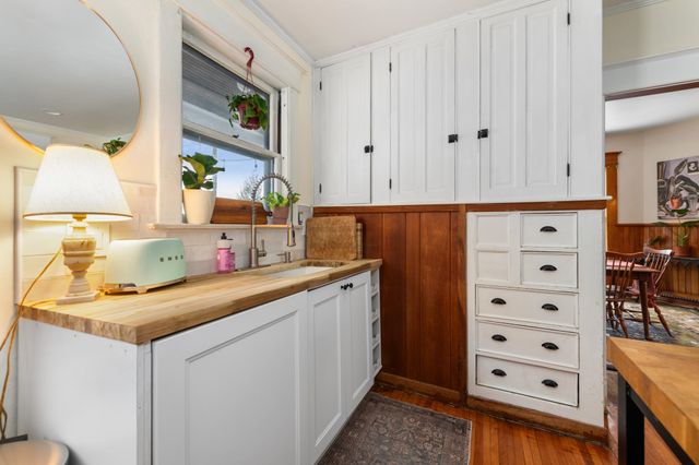 215 North Avenue, St. Johnsbury, VT 05819