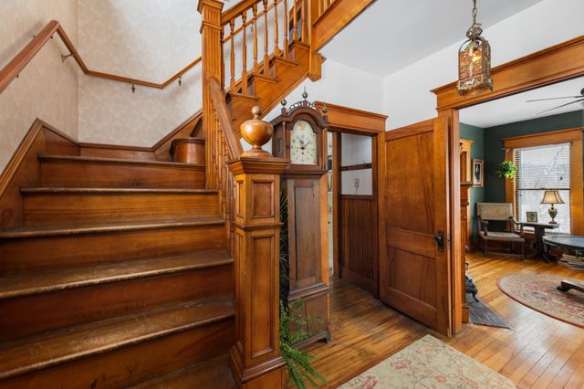 215 North Avenue, St. Johnsbury, VT 05819