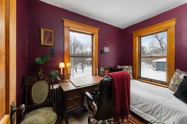 215 North Avenue, St. Johnsbury, VT 05819