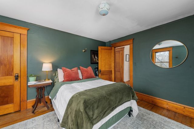 215 North Avenue, St. Johnsbury, VT 05819