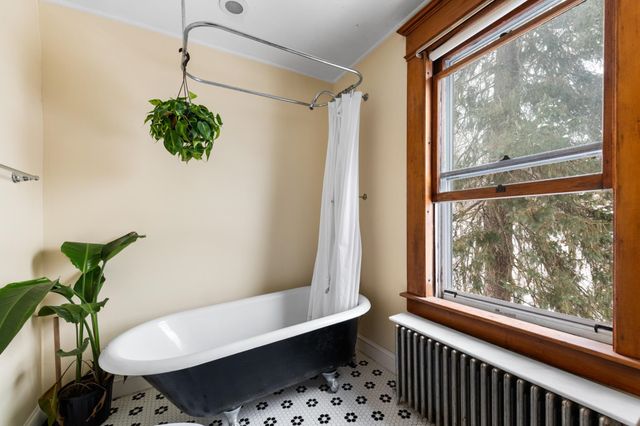 215 North Avenue, St. Johnsbury, VT 05819