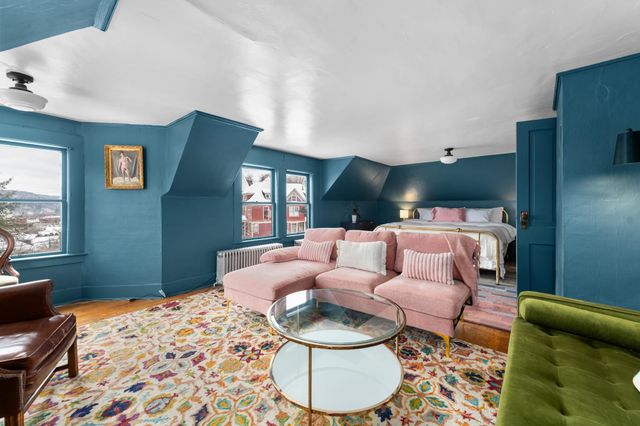 215 North Avenue, St. Johnsbury, VT 05819