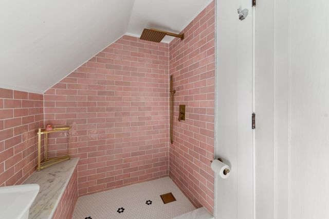 215 North Avenue, St. Johnsbury, VT 05819