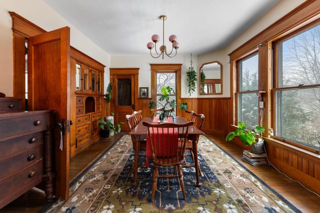 215 North Avenue, St. Johnsbury, VT 05819