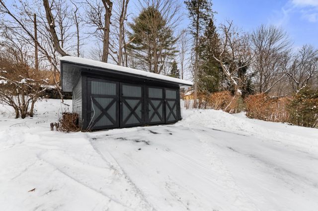 215 North Avenue, St. Johnsbury, VT 05819