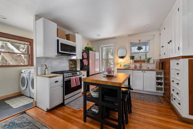 215 North Avenue, St. Johnsbury, VT 05819