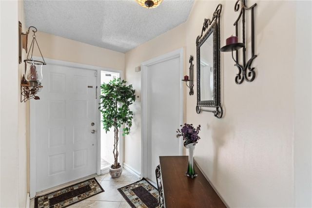 9815 NW 5th Place, Plantation, FL 33324