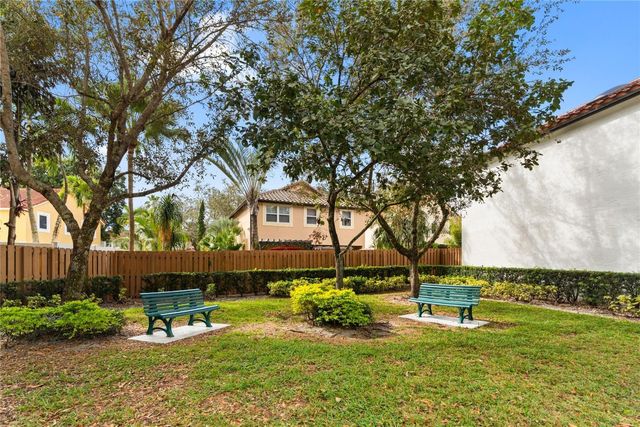 9815 NW 5th Place, Plantation, FL 33324