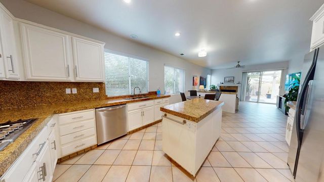 3010 N Redwood Drive N, Palm Springs, CA 92262