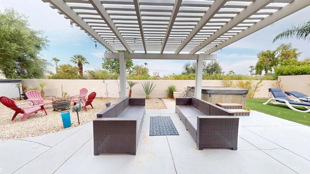 3010 N Redwood Drive N, Palm Springs, CA 92262