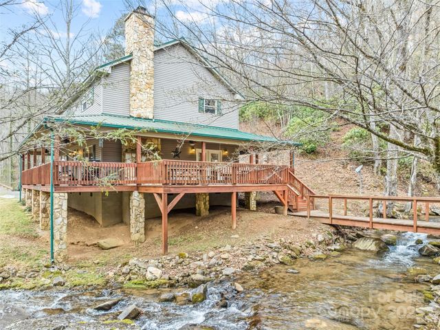 3975 Mountain Creek Road, Robbinsville, NC 28771