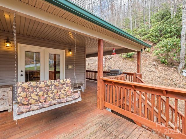 3975 Mountain Creek Road, Robbinsville, NC 28771