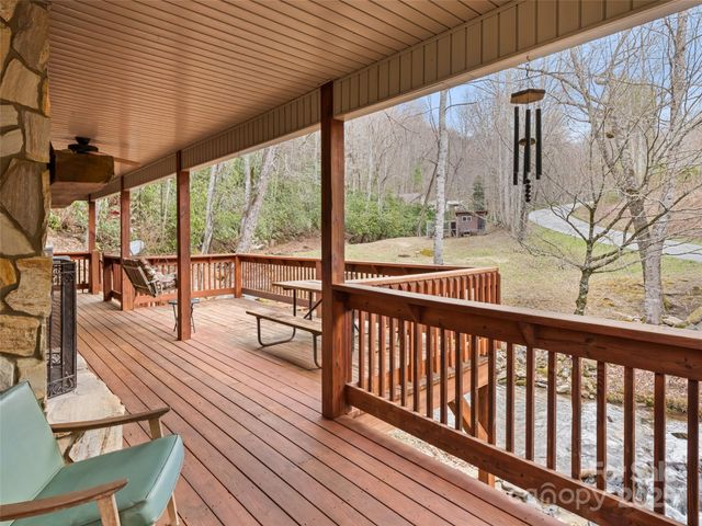 3975 Mountain Creek Road, Robbinsville, NC 28771