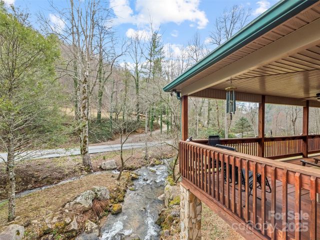 3975 Mountain Creek Road, Robbinsville, NC 28771