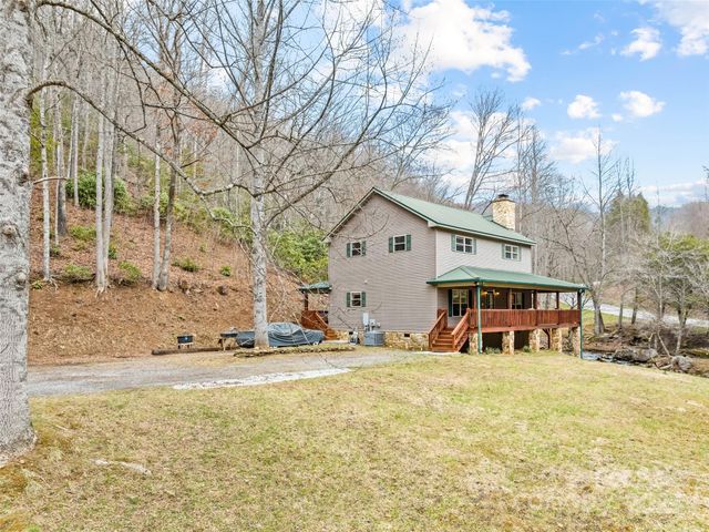 3975 Mountain Creek Road, Robbinsville, NC 28771