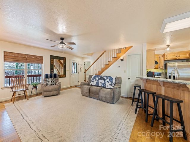 3975 Mountain Creek Road, Robbinsville, NC 28771