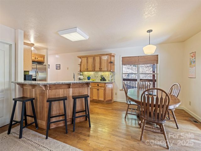 3975 Mountain Creek Road, Robbinsville, NC 28771