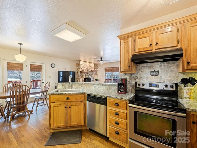 3975 Mountain Creek Road, Robbinsville, NC 28771