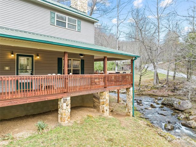 3975 Mountain Creek Road, Robbinsville, NC 28771