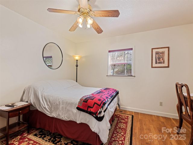 3975 Mountain Creek Road, Robbinsville, NC 28771