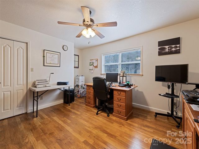 3975 Mountain Creek Road, Robbinsville, NC 28771