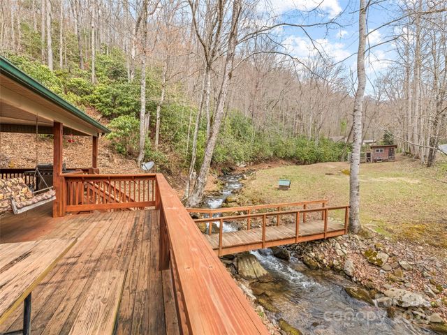 3975 Mountain Creek Road, Robbinsville, NC 28771