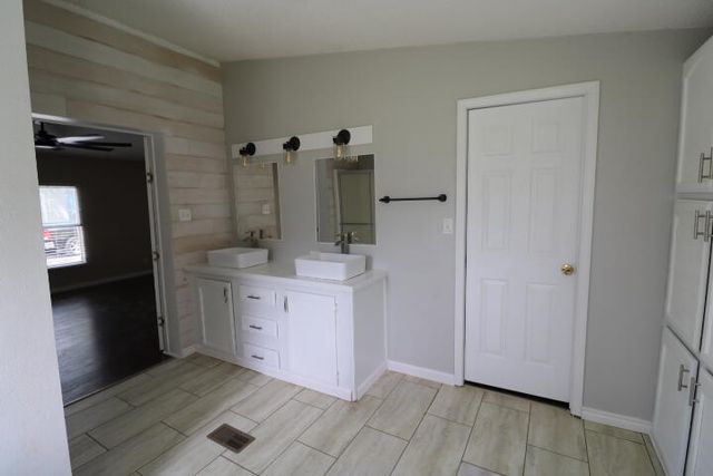 807 Nolan, Leesville, LA 71446