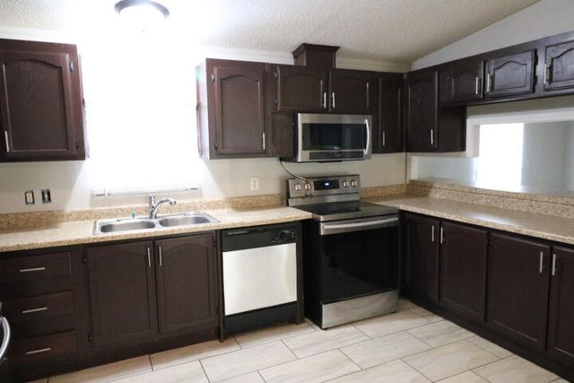 807 Nolan, Leesville, LA 71446