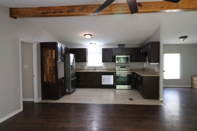 807 Nolan, Leesville, LA 71446