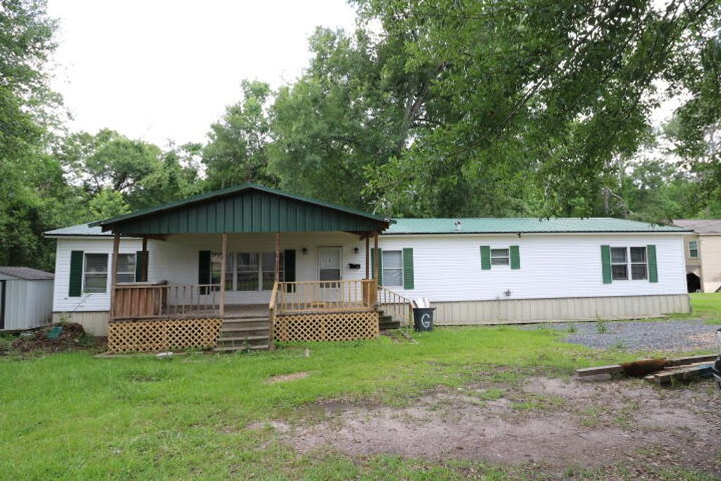807 Nolan, Leesville, LA 71446