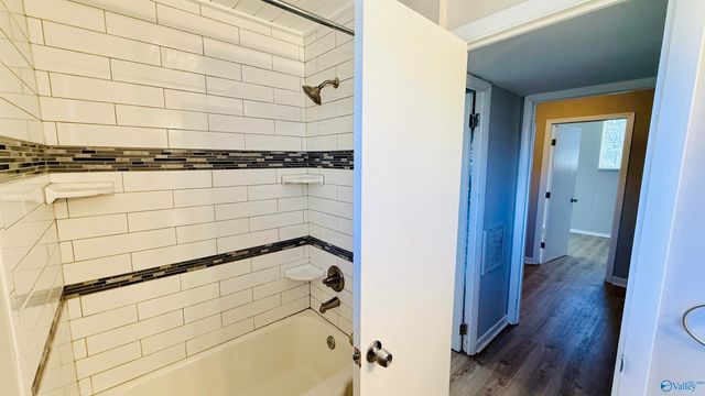 2004 Chambers Drive NE, Huntsville, AL 35811