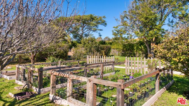 29821 Pacific Coast Highway, Malibu, CA 90265