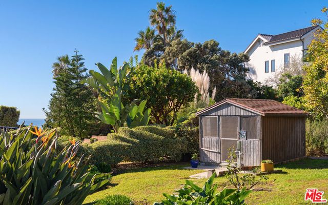 29821 Pacific Coast Highway, Malibu, CA 90265