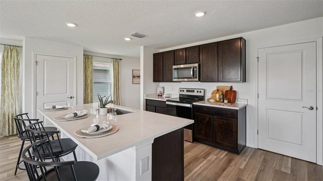 3099 EVENMORE WAY, Wildwood, FL 34785