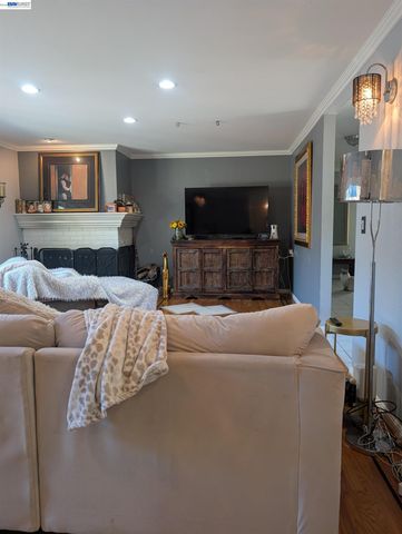 4017 Silver St, Pleasanton, CA 94566