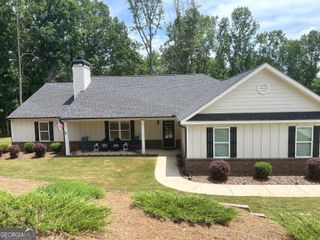 561 Oconee Lane, Commerce, GA 30529