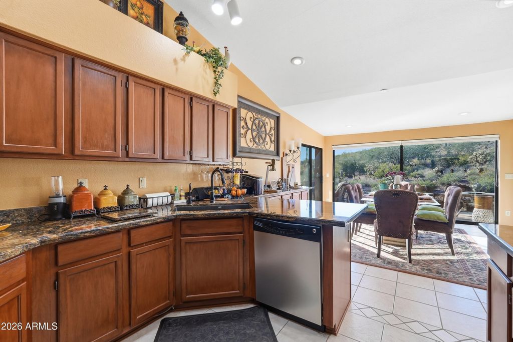 Image 12 of property listing at 5236 S MARBLE Drive S, Gold Canyon, AZ 85118