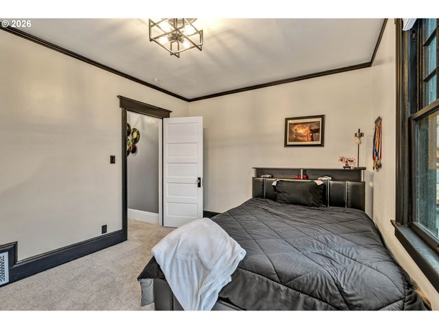 224 Nw 20TH Ave, Portland, OR 97209