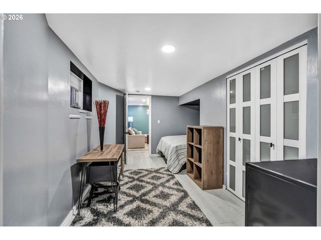 224 Nw 20TH Ave, Portland, OR 97209