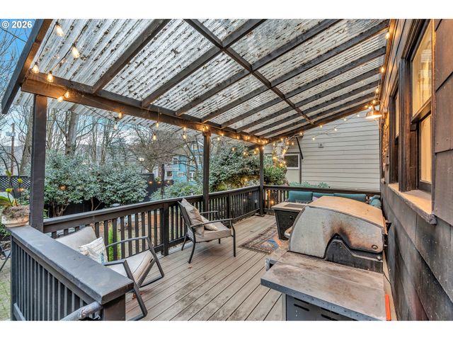 224 Nw 20TH Ave, Portland, OR 97209